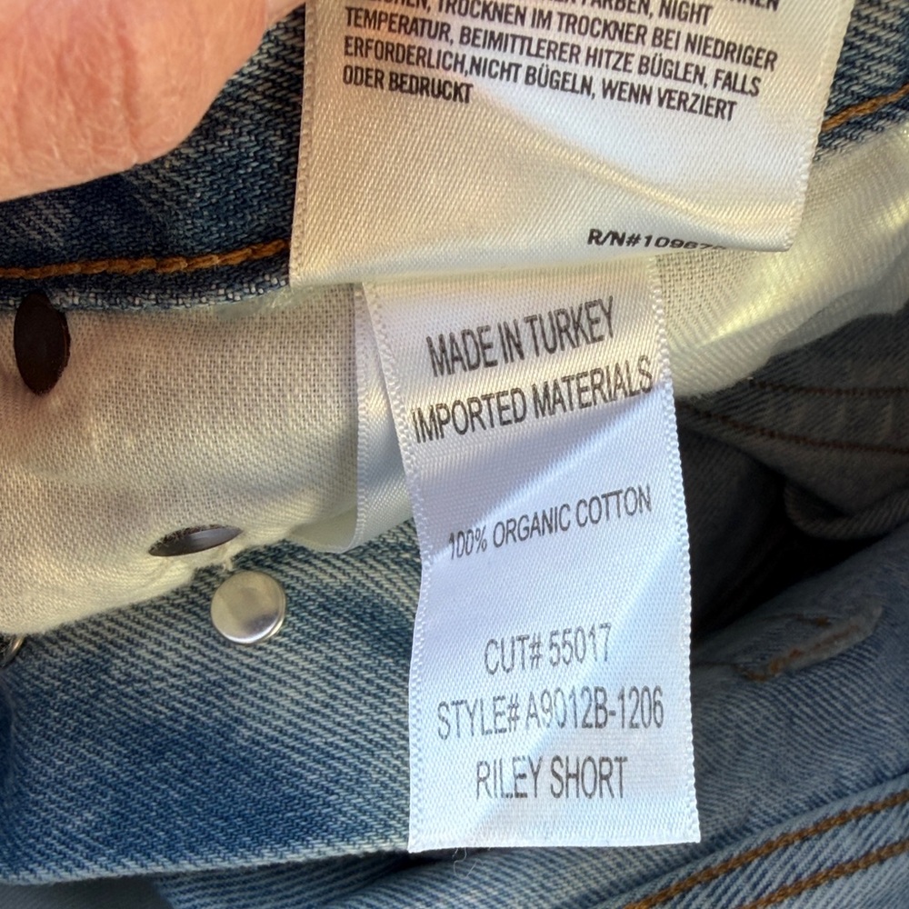 Agolde Riley Short Light Blue Distressed Jean Shorts 24 xs - Picture 5 of 5